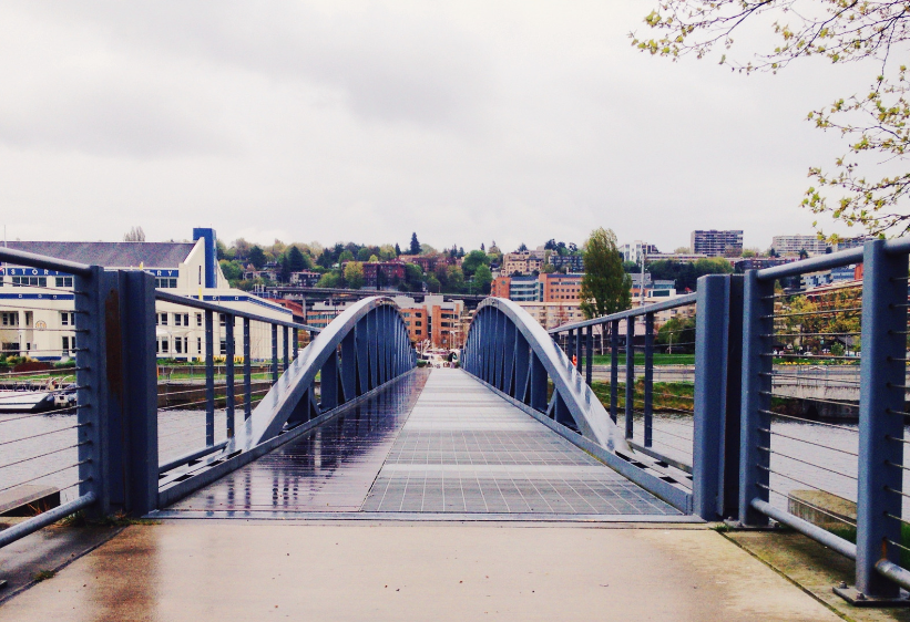 Best Towns and Neighborhoods in Seattle walking bridge